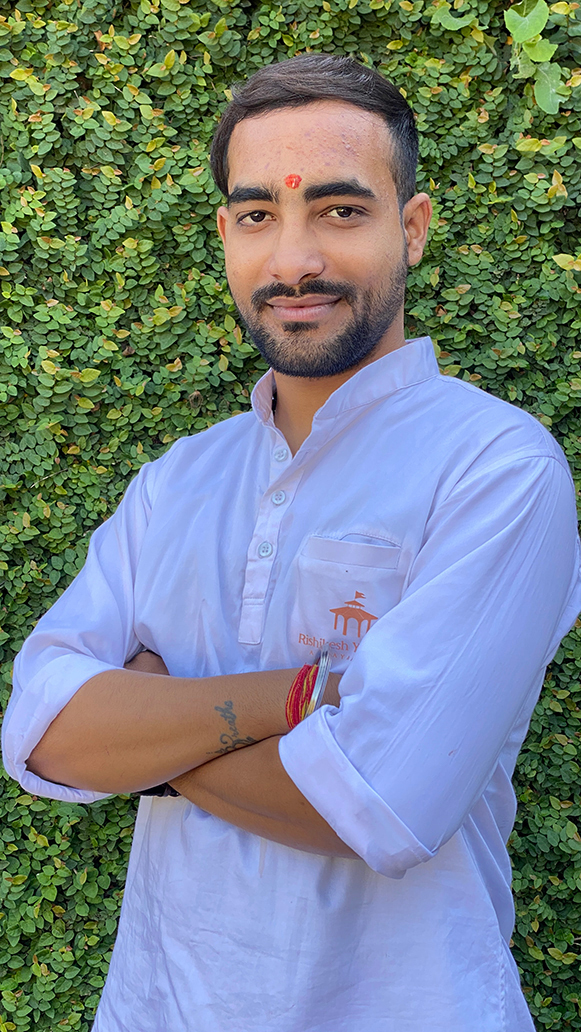 Shailesh Chamoli - Yoga Instructor Yogshastram